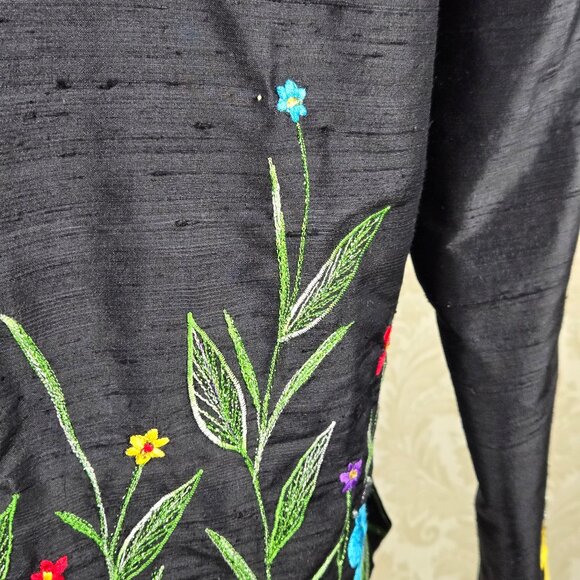 Tunque Nights Size Medium 100% Silk Black Button Up Jacket Embroidered Whimsical - Picture 10 of 16